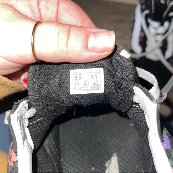 Floral lace up Vans - Picture 3 of 3